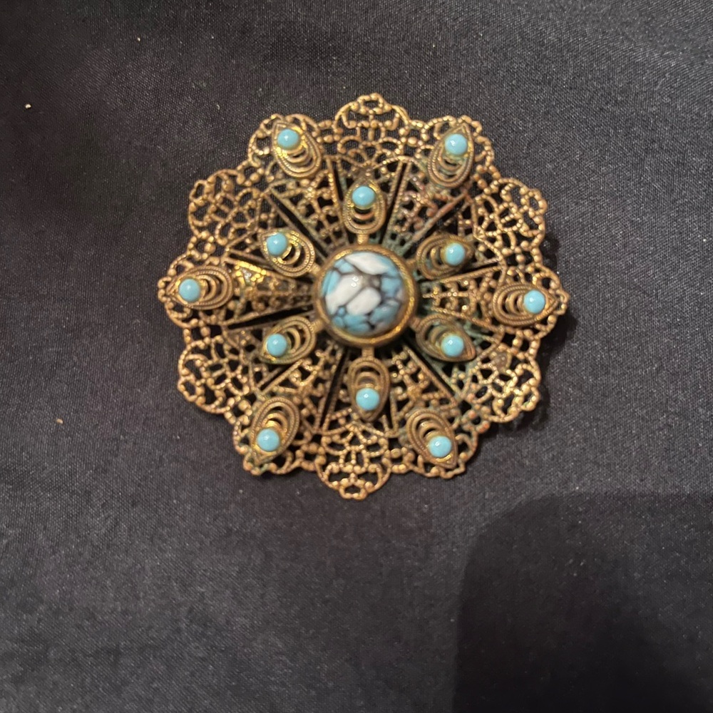 Vintage Gold Filigree and Turquoise Cabochon Brooch